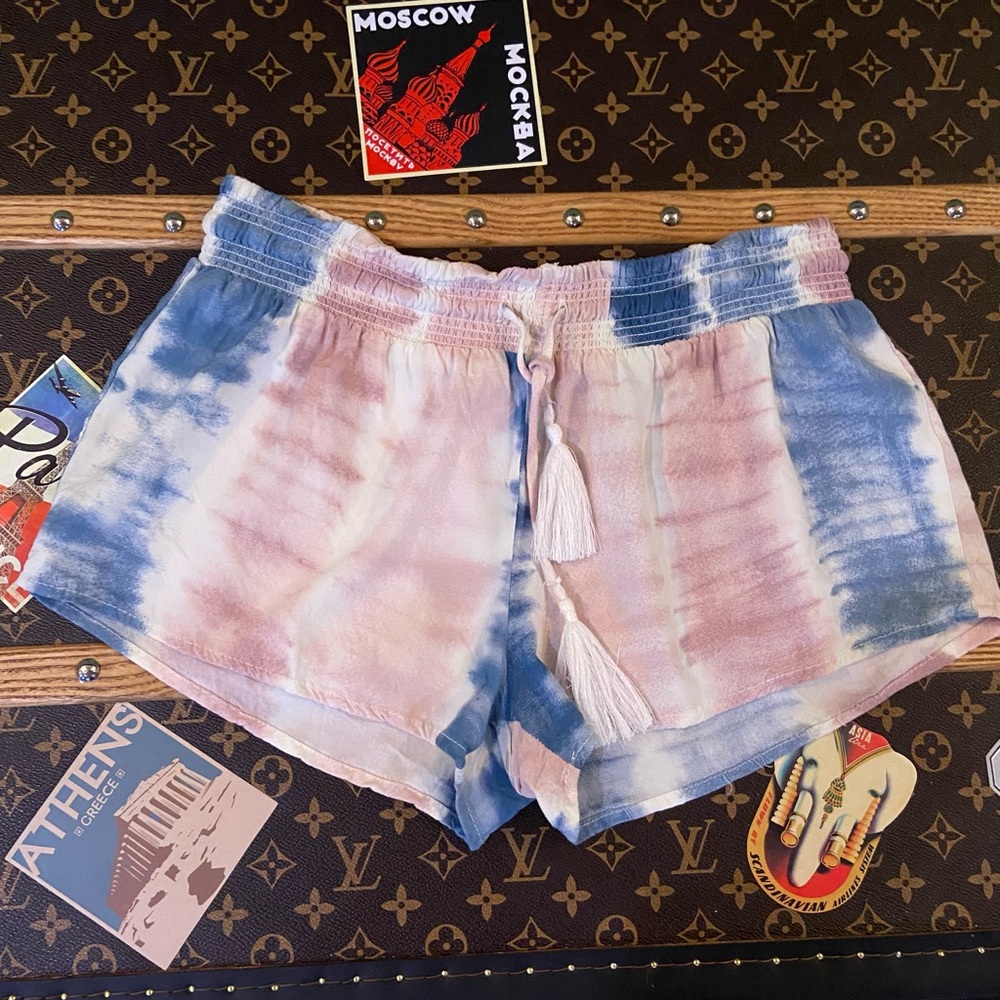 Ocean Drive Beach shorts, size Small